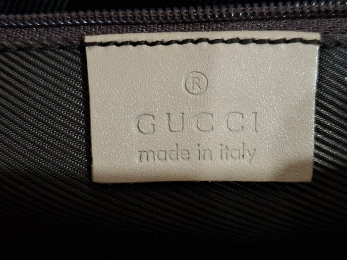 Sac à bandoulière Jackie de Gucci, couleur crème