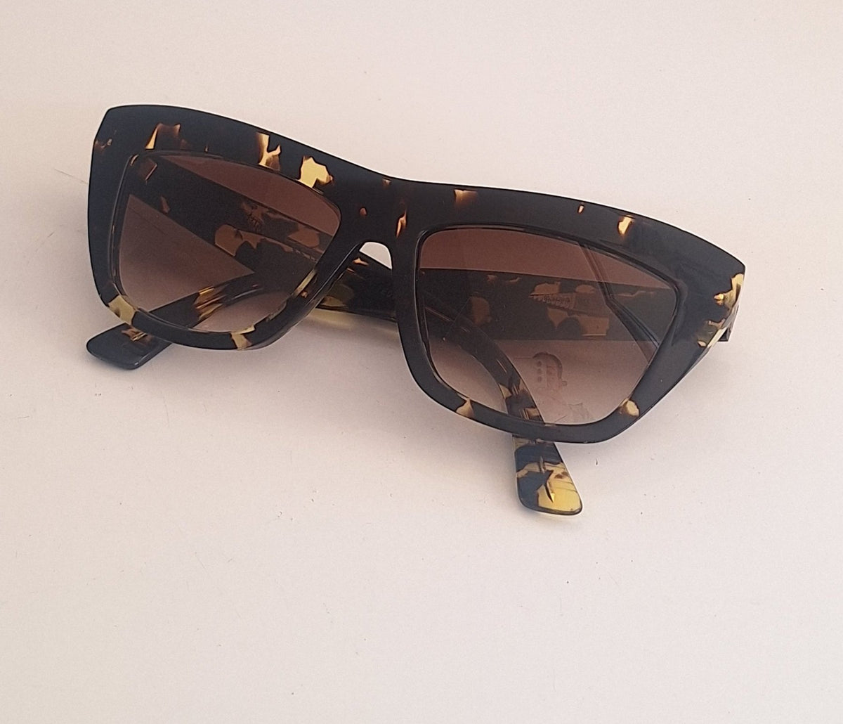 Bottega Veneta 802 Brown and Gold Sunglasses