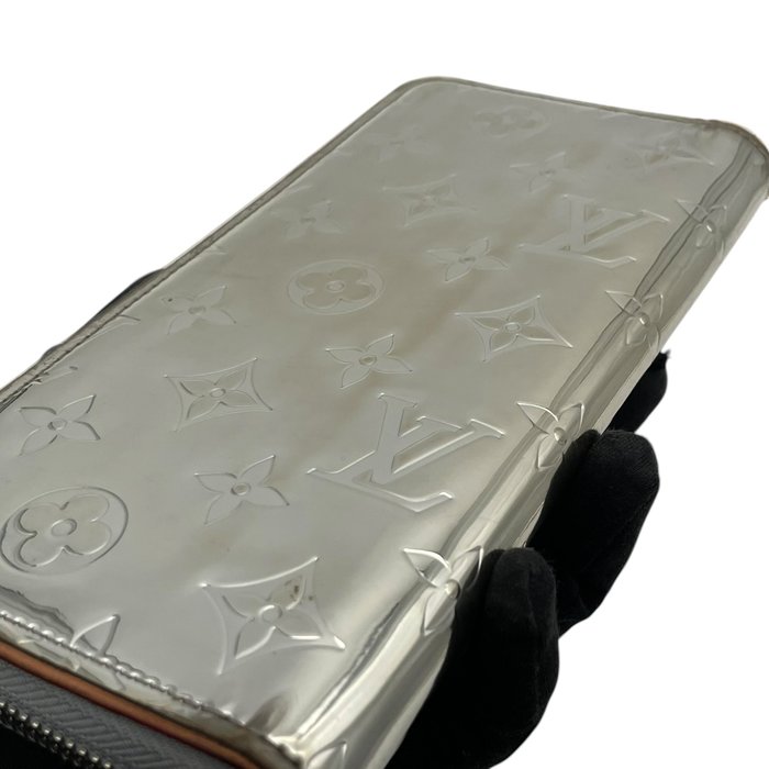Louis Vuitton Monogram Mirror Zippy Wallet Vertical – Silver