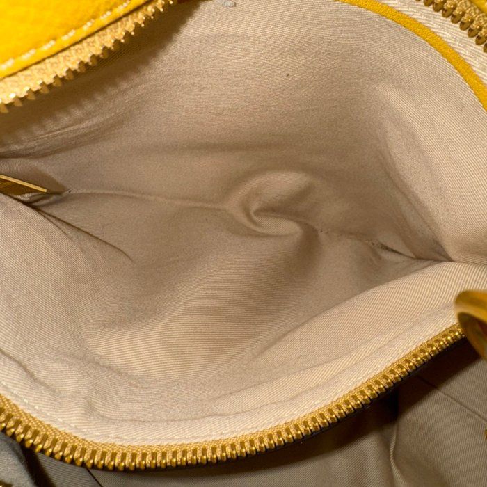 Chloè yellow suede and leather shoulder bag with gold-plated hardware and two-way design.
