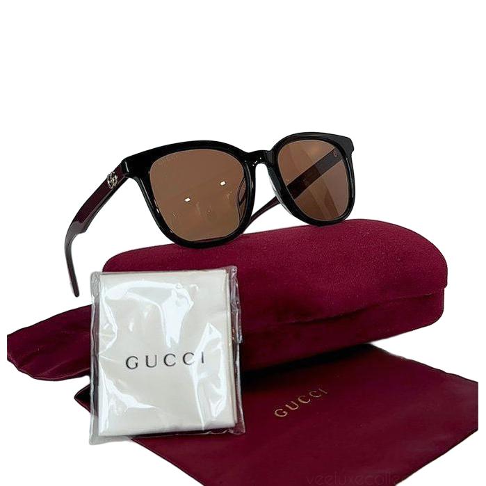 Gucci multicolour sunglasses with sleek frame and logo detail, excellent condition.