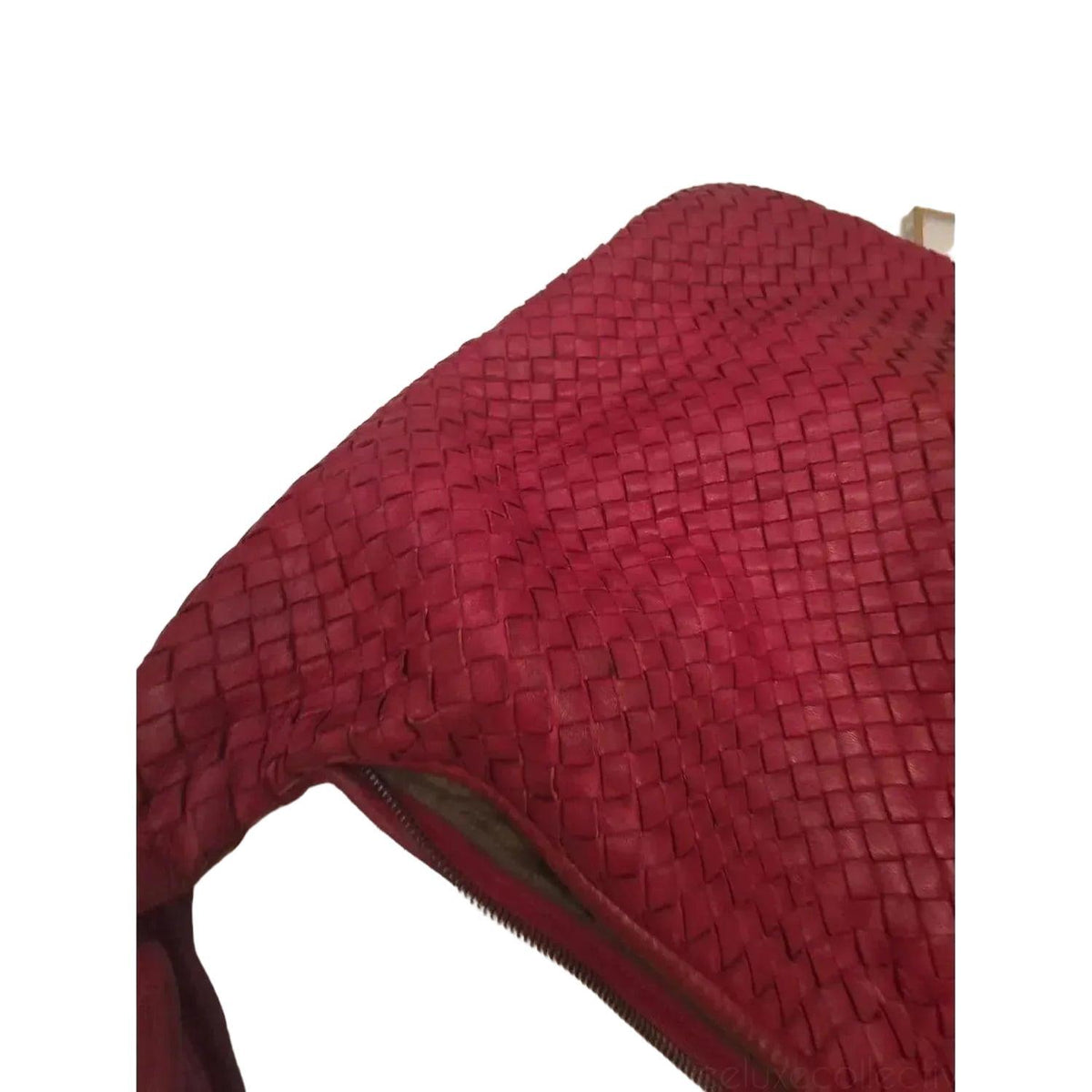 Bottega Veneta red hobo bag Intrecciato braided pattern soft lambskin leather.