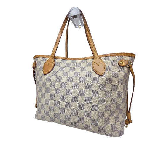 Louis Vuitton tote bag beige and blue Damier Azur canvas with gold-tone hardware.