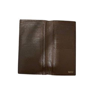 Gucci brown bifold wallet smooth leather with iconic logo and vintage craftsmanship.