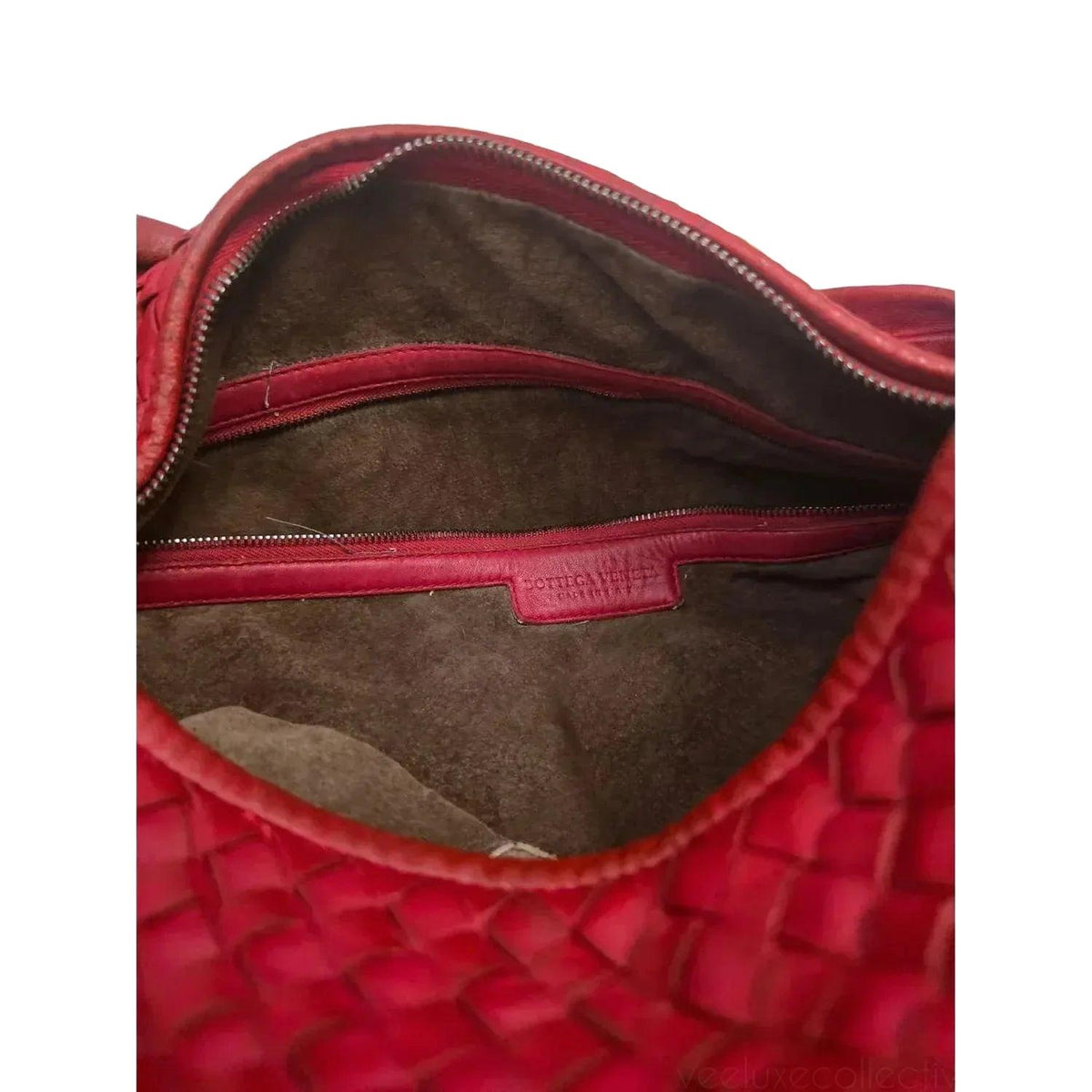 Bottega Veneta red hobo bag Intrecciato braided pattern soft lambskin leather.
