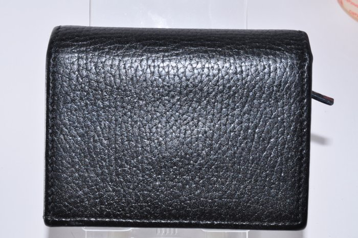 Gucci Black Leather Bi-Fold Wallet
