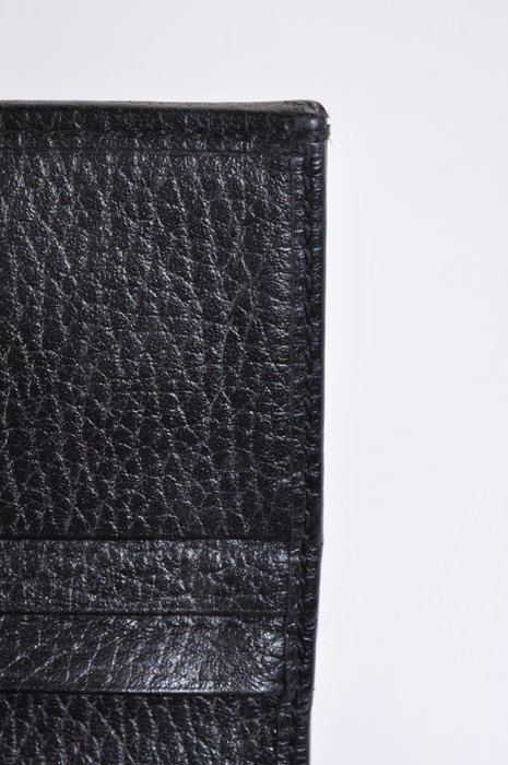 Gucci Black Leather Bi-Fold Wallet