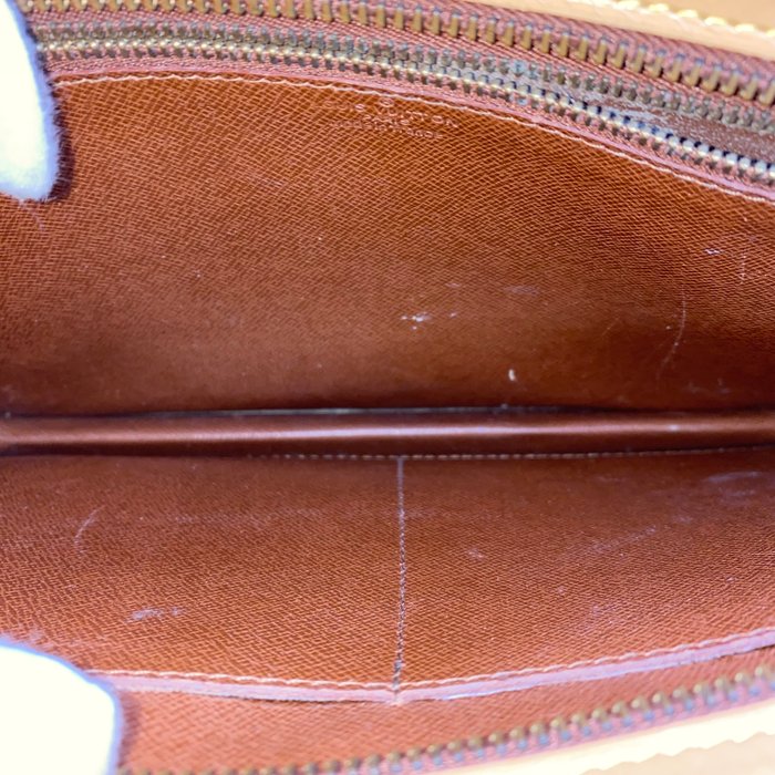 Louis Vuitton Epi  Clutch Vintage 2 Way CrossbodyPouch
