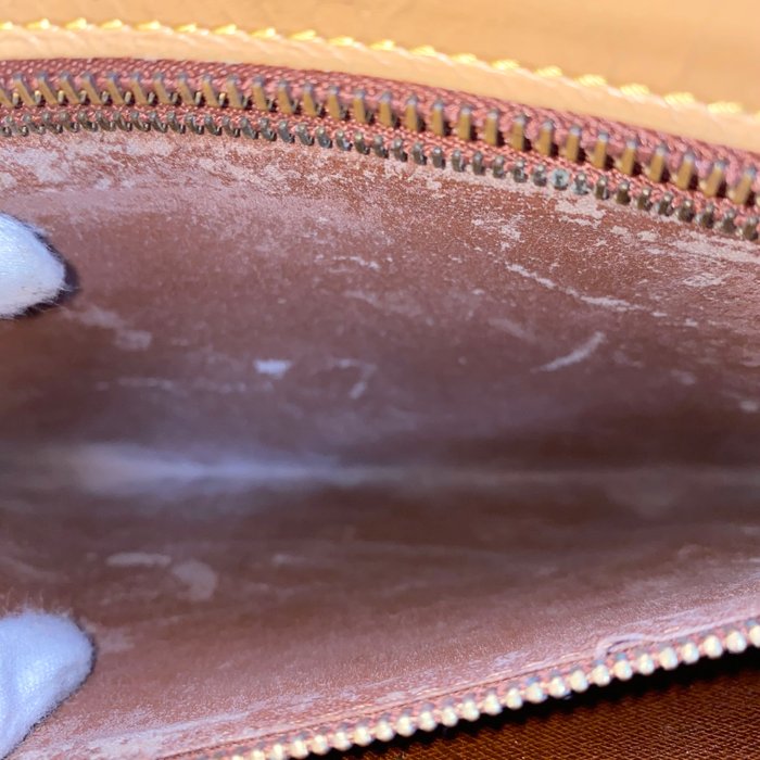 Louis Vuitton Epi  Clutch Vintage 2 Way CrossbodyPouch