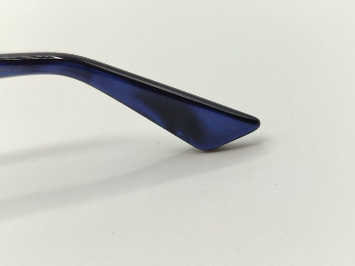 Gucci GG0023S  Blue Gold Bee Motif Gradient lens Sunglasses