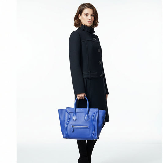 Sac cabas Celine Mini Luggage en cuir bleu Style Phantom emblématique
