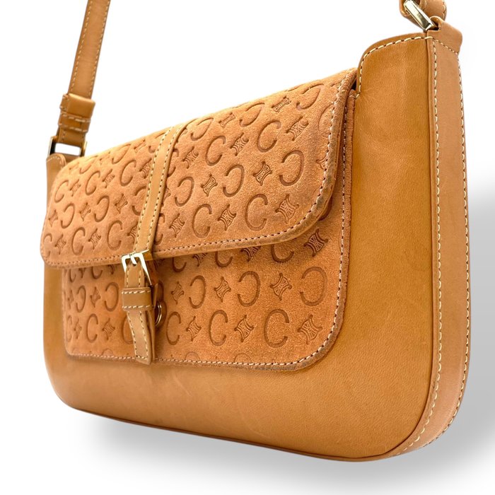Sac bandoulière en cuir suédé Macadam de Céline