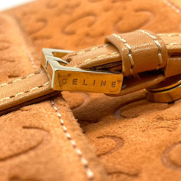 Sac bandoulière en cuir suédé Macadam de Céline