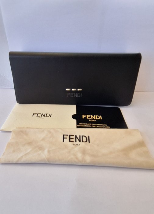Fendi FF Cat Eye Sunglasses Pink Black Gold