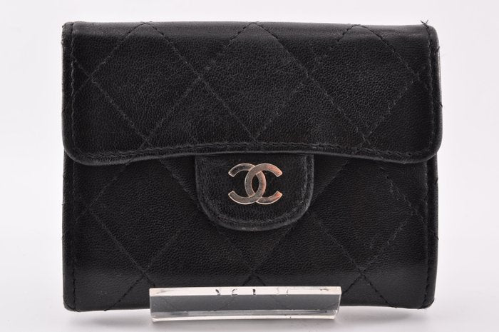 Chanel Leather Compact Bi Fold classic Wallet