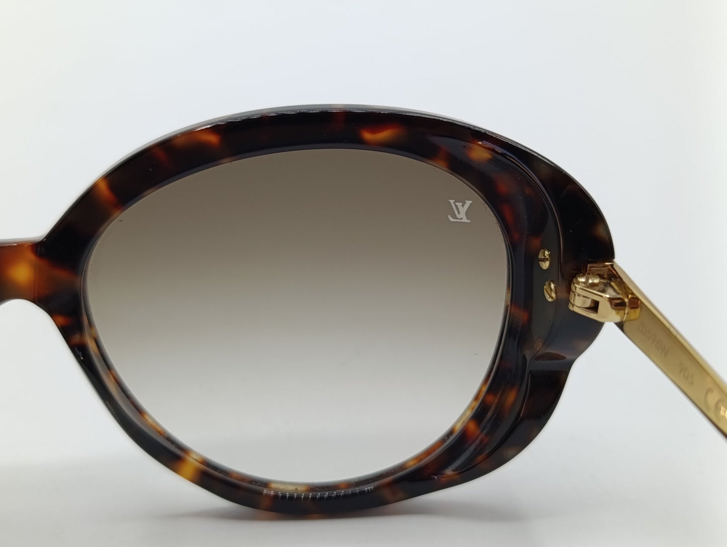 Louis Vuitton Z0596W Lunettes de soleil œil-de-chat écaille de tortue de créateur