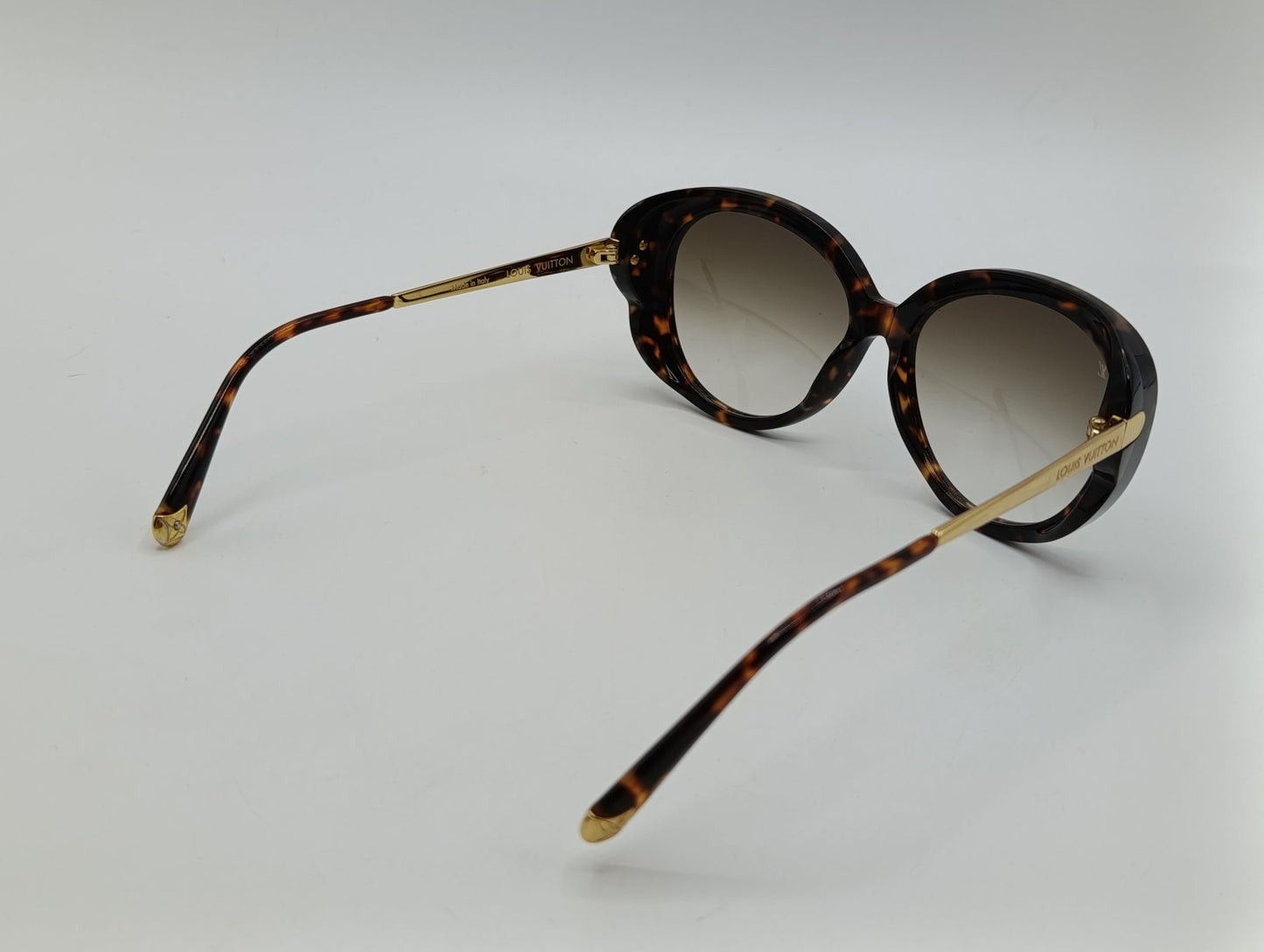 Louis Vuitton Z0596W Lunettes de soleil œil-de-chat écaille de tortue de créateur