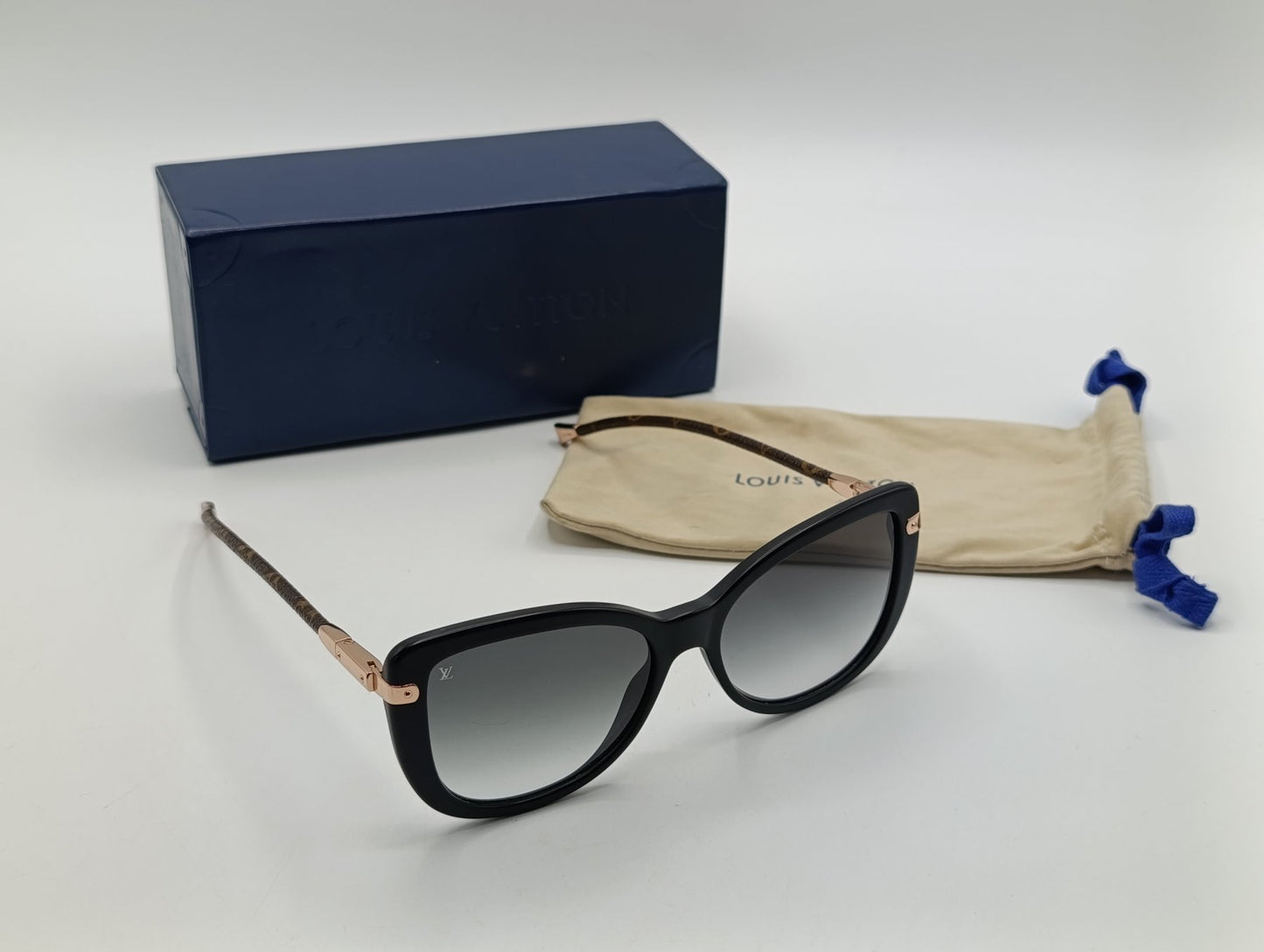 Louis Vuitton Charlotte Monogram Sunglasses Z0781W Black Designer Shades