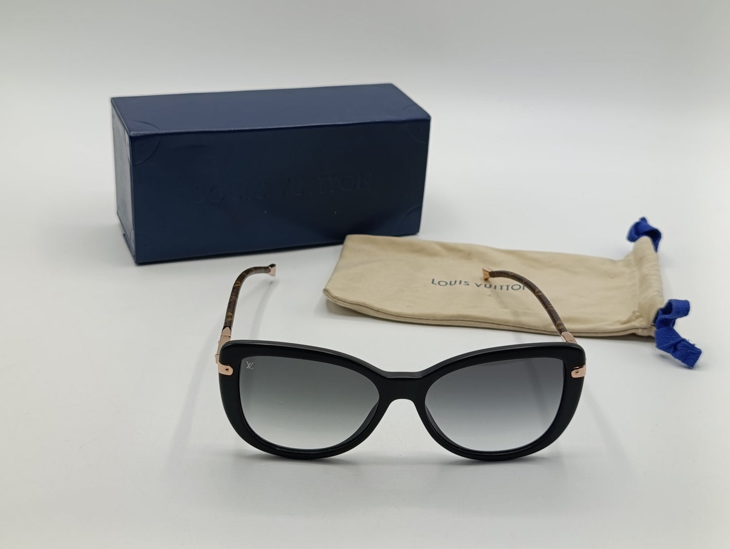 Louis Vuitton Charlotte Monogram Sunglasses Z0781W Black Designer Shades