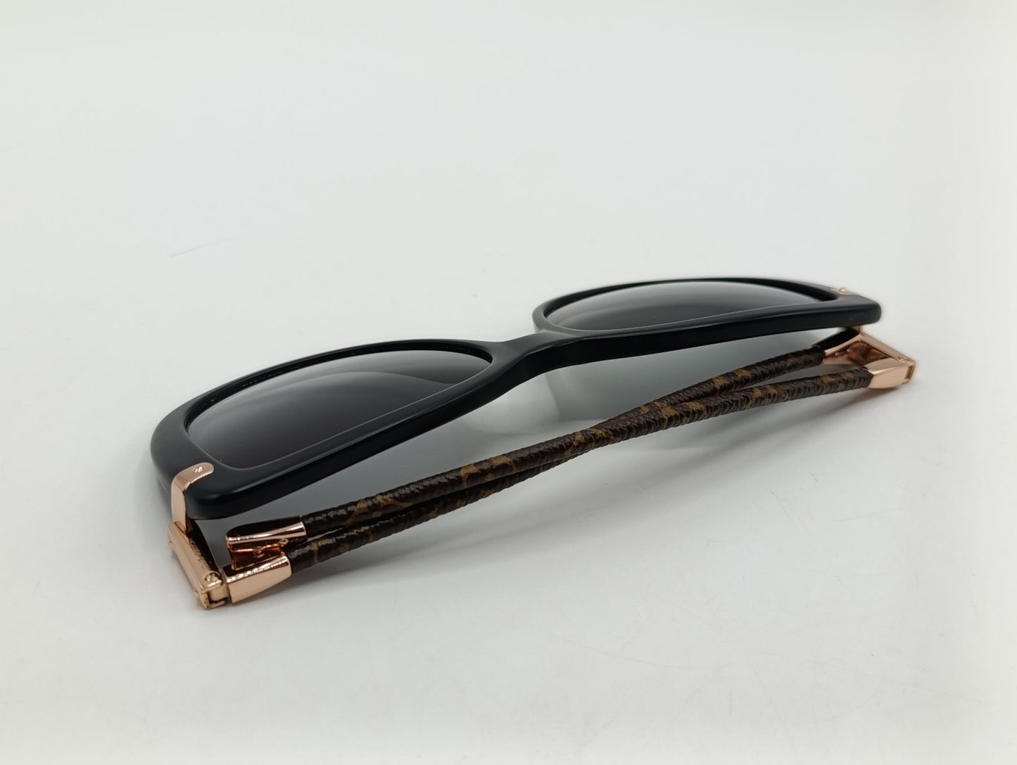 Louis Vuitton Charlotte Monogram Sunglasses Z0781W Black Designer Shades