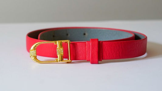 Ceinture Christian Dior à boucle strass, taille 70, modèle fin