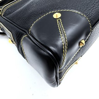 Louis Vuitton Suhali L’Essentiel Shoulder Bag – Noir Black Leather