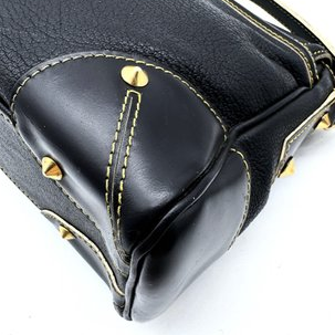 Louis Vuitton Suhali L’Essentiel Shoulder Bag – Noir Black Leather