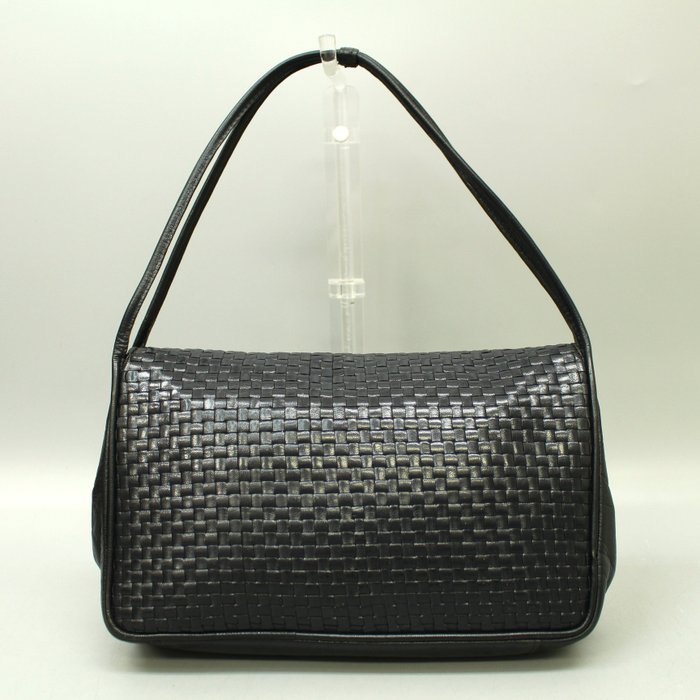 Fendi Vintage Woven Leather Shoulder Bag – Black & Deep Blue