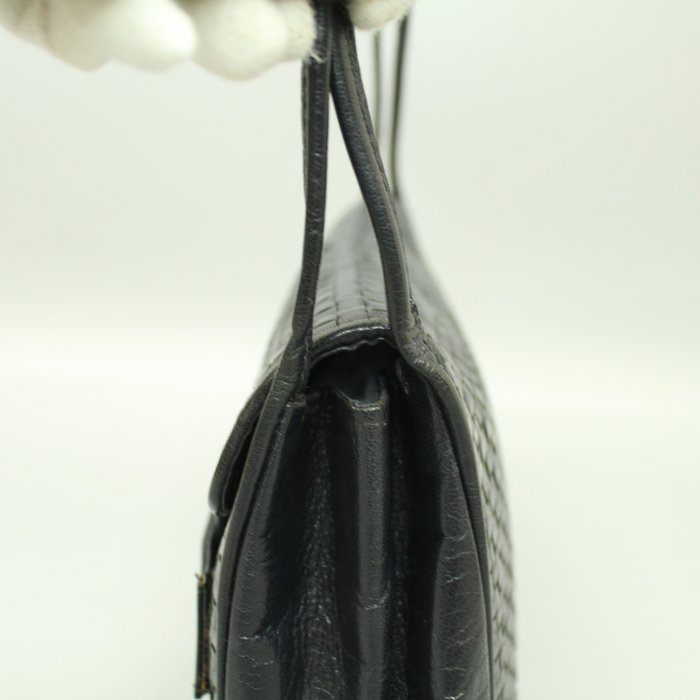 Fendi Vintage Woven Leather Shoulder Bag – Black & Deep Blue