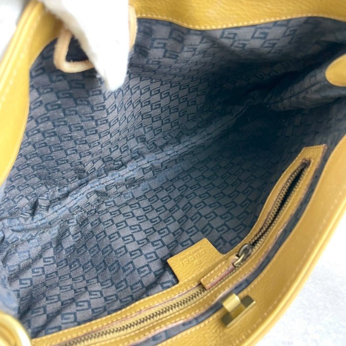 Gucci Mustard Leather Shoulder Bag — Style Code 108964