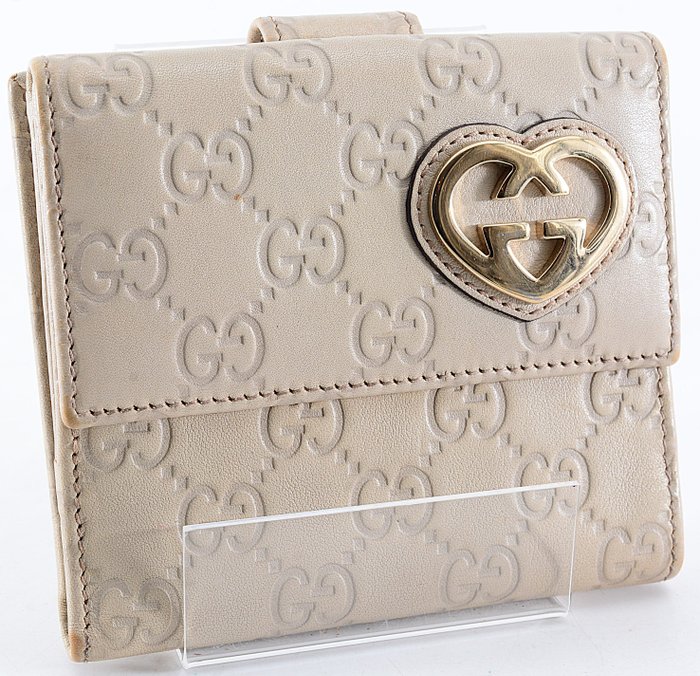 Gucci Guccissima Leather Wallet in Beige