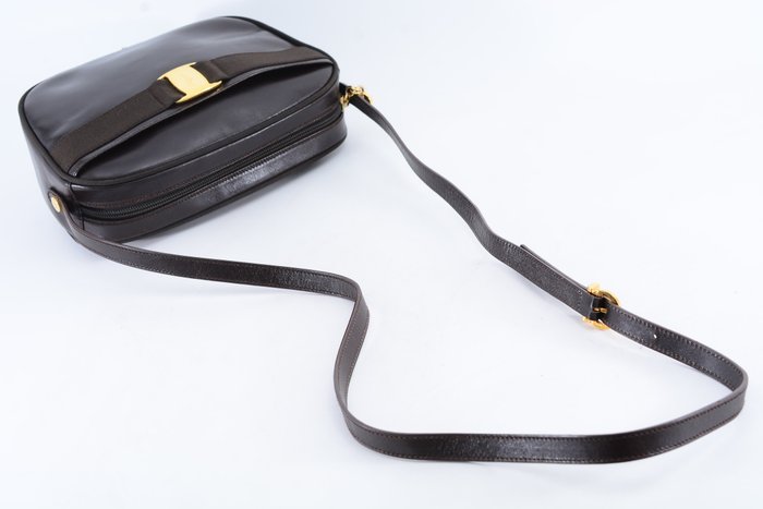 Salvatore Ferragamo Brown Leather Shoulder Bag – Vintage