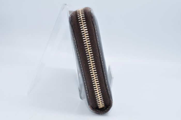 Gucci Brown Leather Zip-Around Wallet