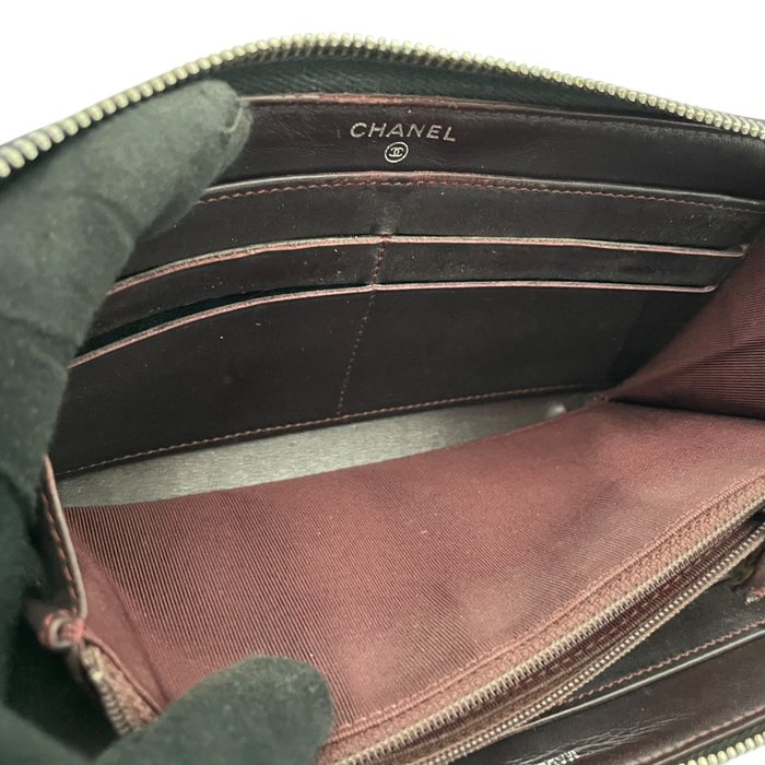 Chanel Black Matelassé Quilted Leather Zip-Around Long Wallet400