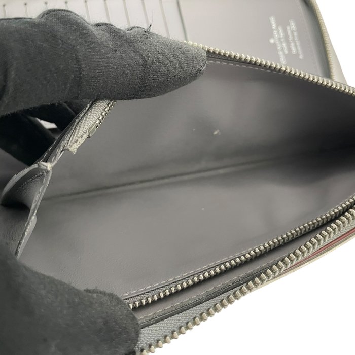 Louis Vuitton Monogram Mirror Zippy Wallet Vertical – Silver