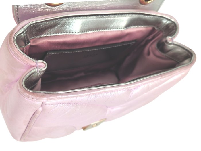 Gucci GG Marmont Mini Shoulder Bag in Iridescent Pink Leather