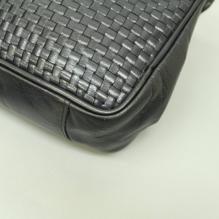 Fendi Vintage Woven Leather Shoulder Bag – Black & Deep Blue