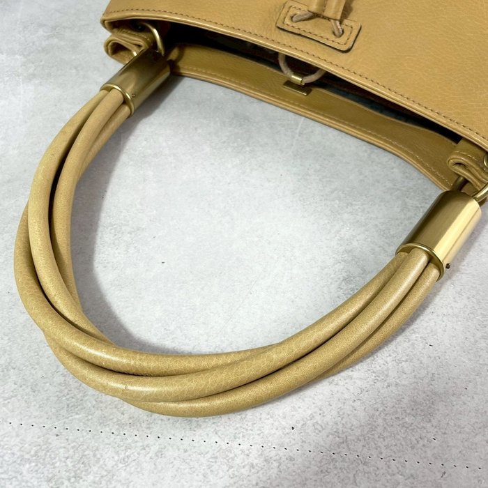 Gucci Mustard Leather Shoulder Bag — Style Code 108964
