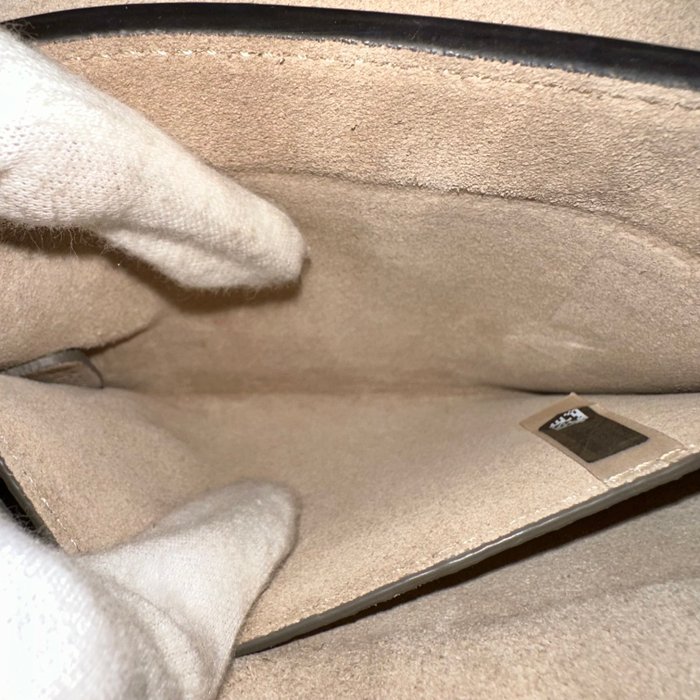 Chloé Faye Shoulder Bag – Beige Leather and Gold-Tone Hardware