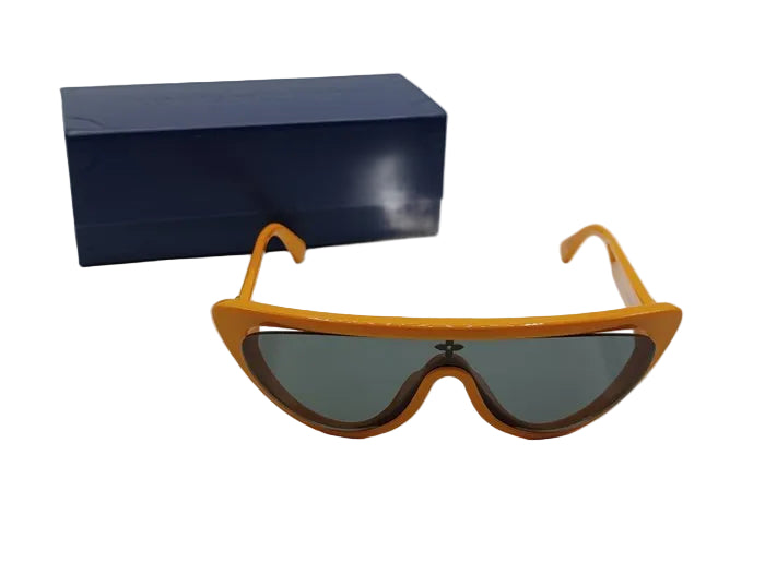Louis Vuitton Sunglasses – Orange Resin . Gold-Tone hardware