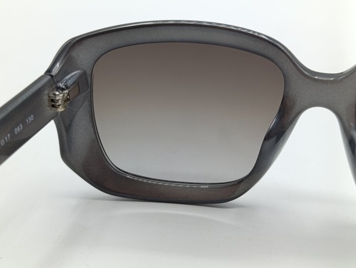 Fendi  Grey Sunglasses FS5327