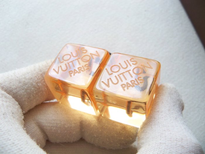 Louis Vuitton Hair Cubes –  Accessories Set