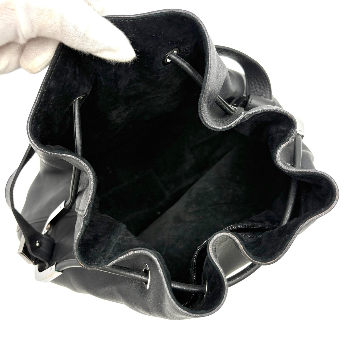 Gucci Tom Ford Era Black Leather Drawstring Shoulder Bag
