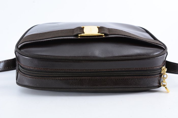 Salvatore Ferragamo Brown Leather Shoulder Bag – Vintage