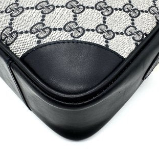 Gucci Vintage GG Supreme Shoulder Bag – Navy and Grey