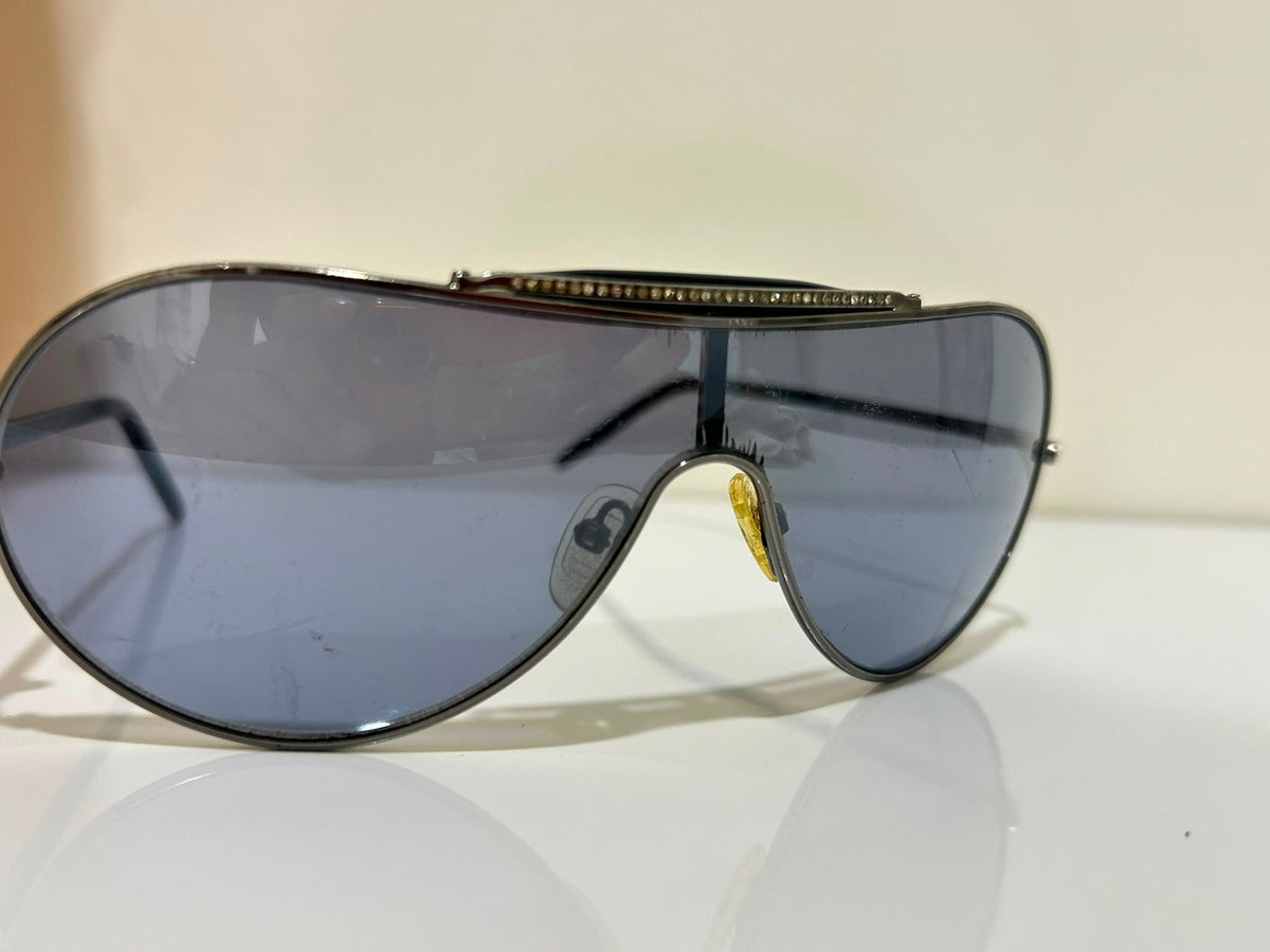 Valentino Vintage Sunglasses – Italian Design, Acetate & Metal Frame