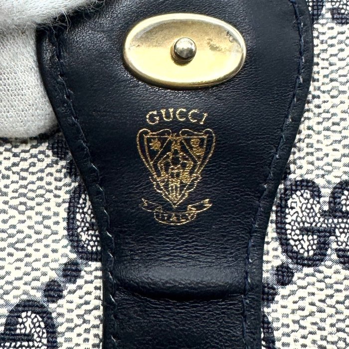 Gucci Vintage GG Supreme Shoulder Bag – Navy and Grey