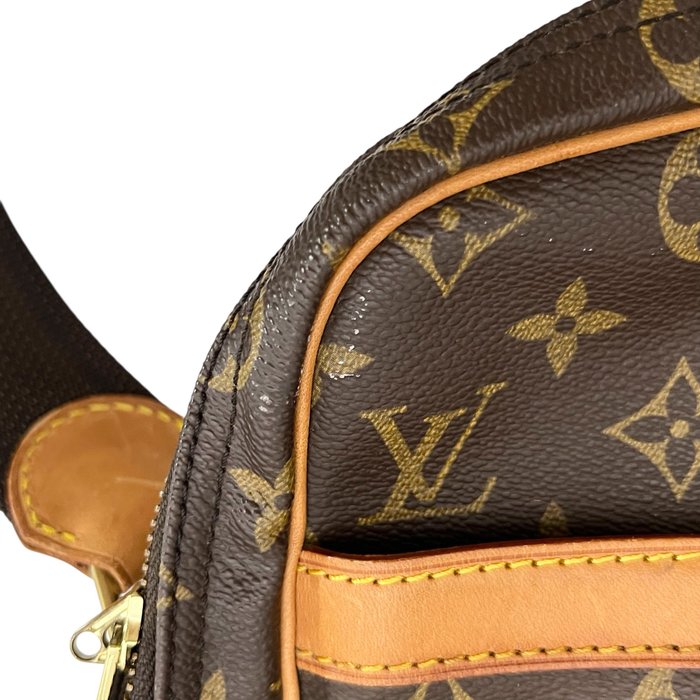 Louis Vuitton Monogram Reporter GM Shoulder Bag – Brown