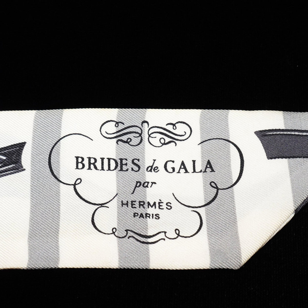 Hermès Twilly “Brides de Gala Bayadère” White and Yellow Silk Scarf