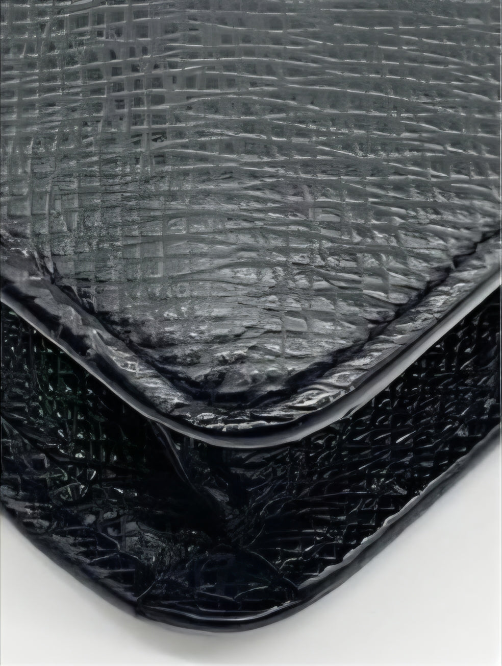 Louis Vuitton Taiga Selenga Clutch Bag  – Green Leather